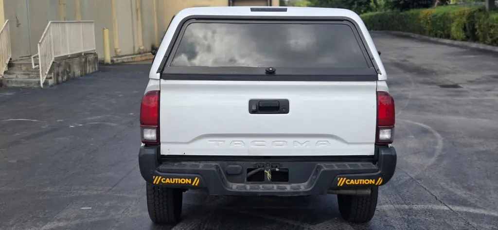 2022 Toyota Tacoma SR photo 4