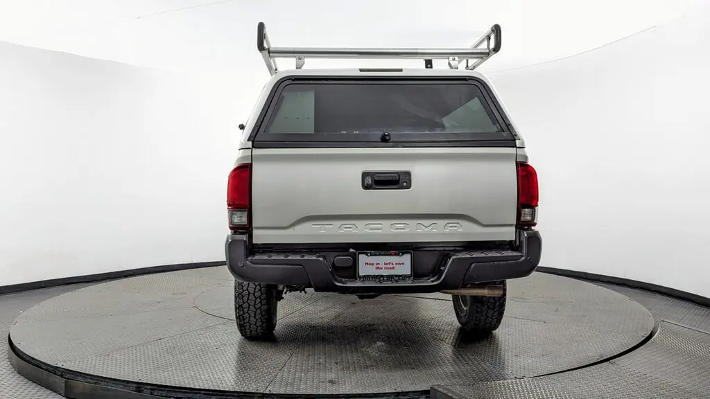 2020 Toyota Tacoma SR photo 4