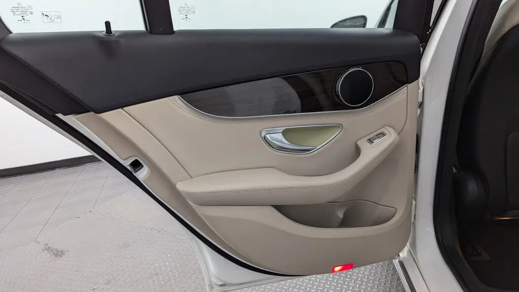 Florida Fine Cars - Used MERCEDES-BENZ C-CLASS 2015 MARGATE C 300