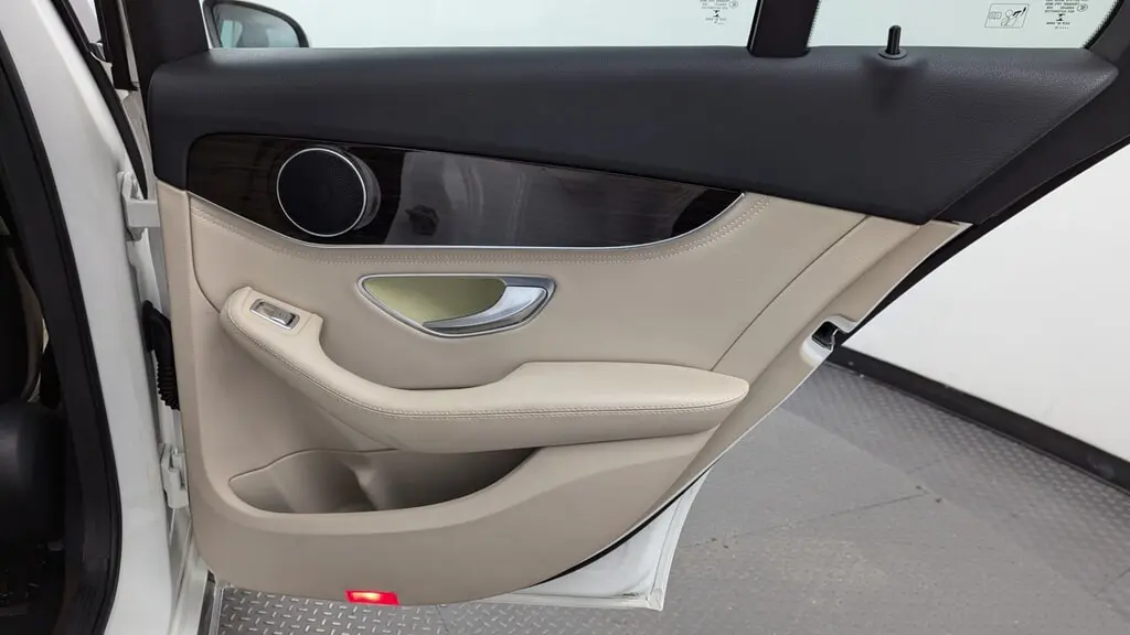 Florida Fine Cars - Used MERCEDES-BENZ C-CLASS 2015 MARGATE C 300