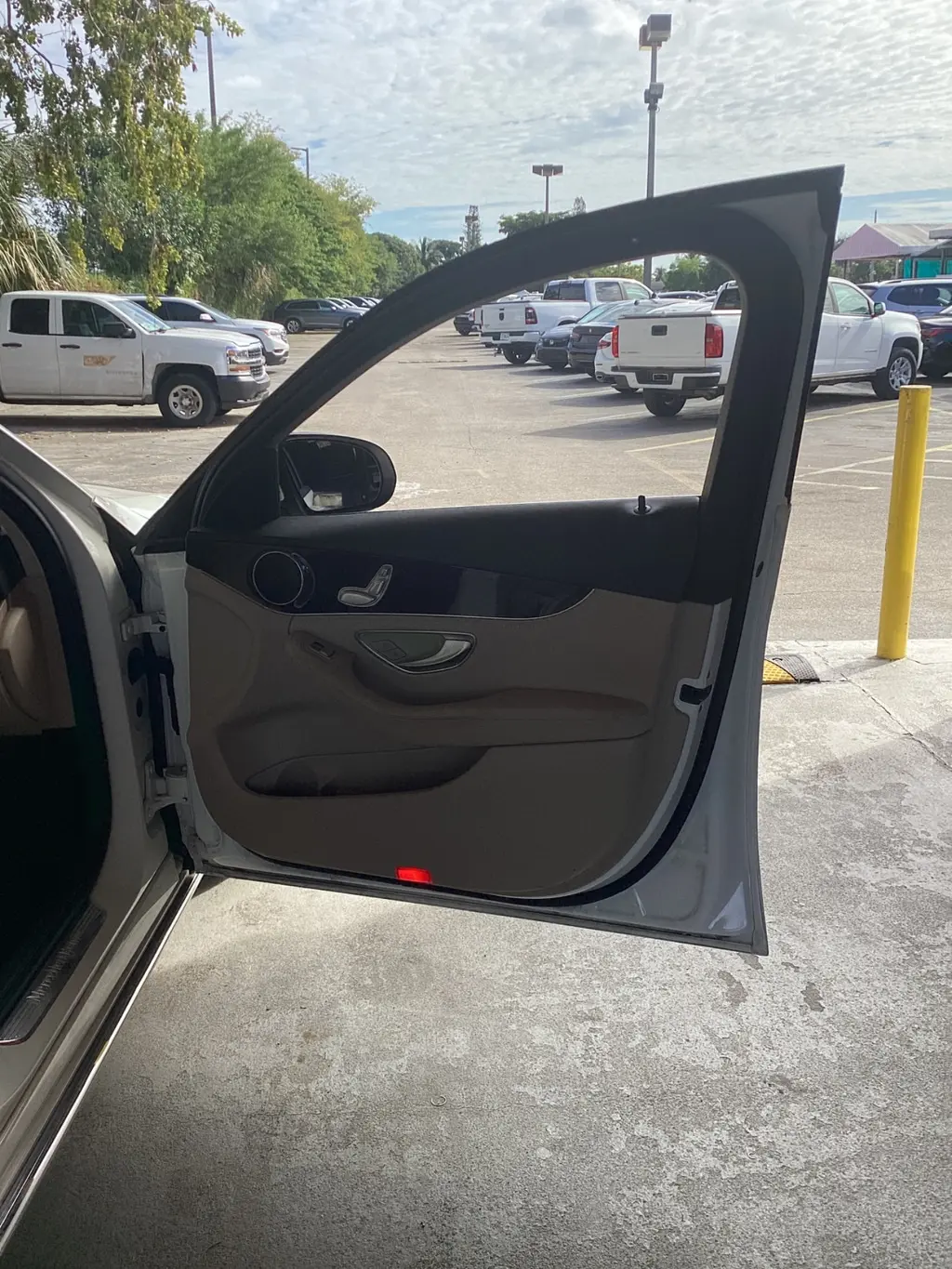 Florida Fine Cars - Used MERCEDES-BENZ C-CLASS 2015 MARGATE C 300