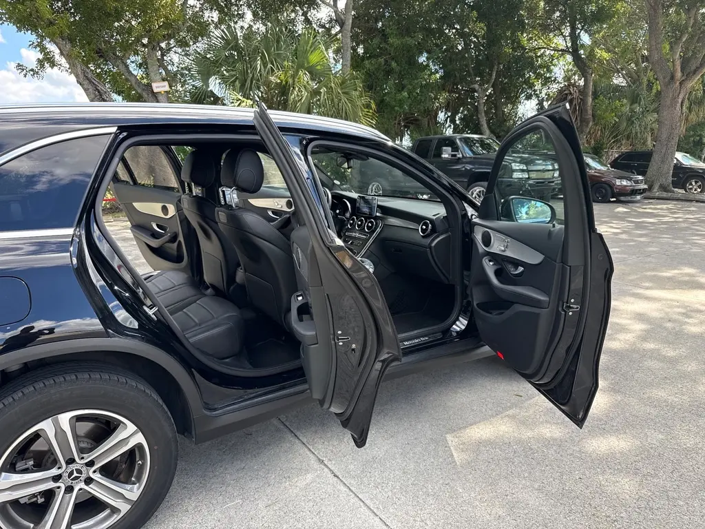 Florida Fine Cars - Used MERCEDES-BENZ GLC 2019 WEST PALM GLC 300