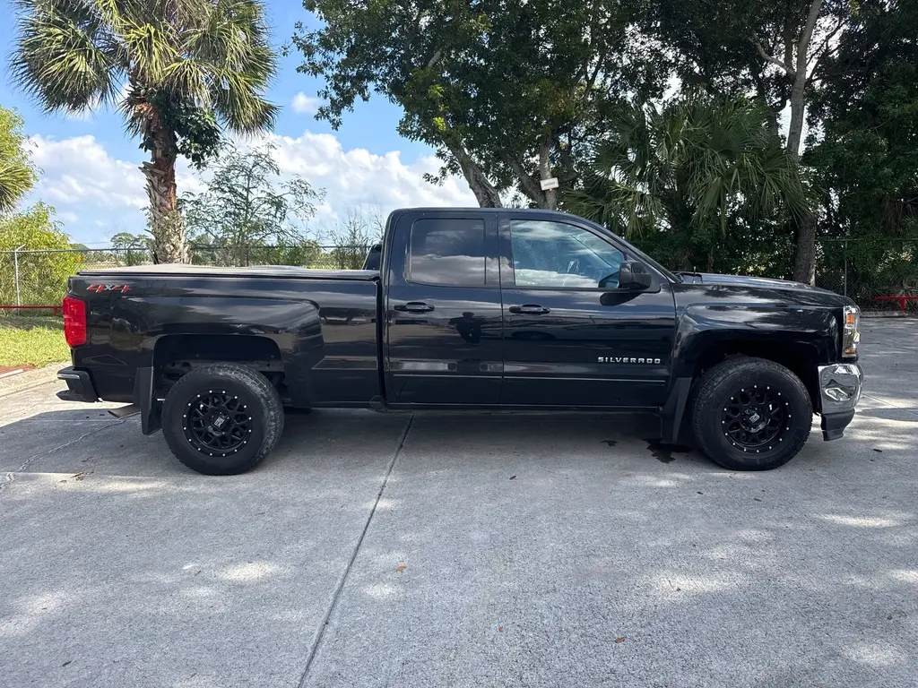 Florida Fine Cars - Used CHEVROLET SILVERADO 1500 2018 WEST PALM LT
