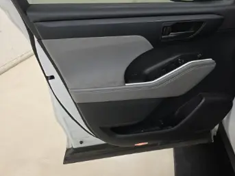 Florida Fine Cars - Used TOYOTA HIGHLANDER 2022 MIAMI LE