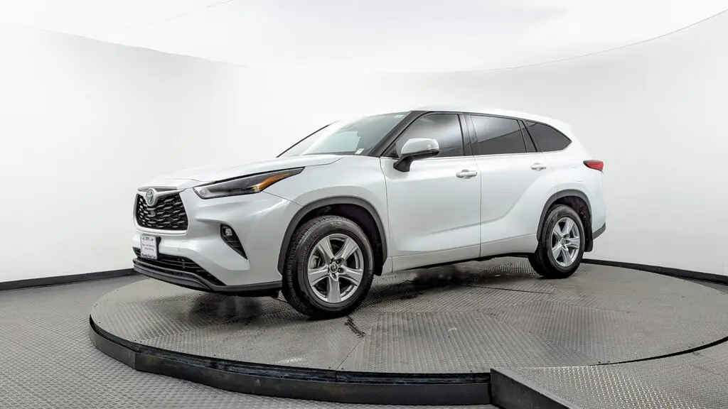 Florida Fine Cars - Used TOYOTA HIGHLANDER 2022 MIAMI LE