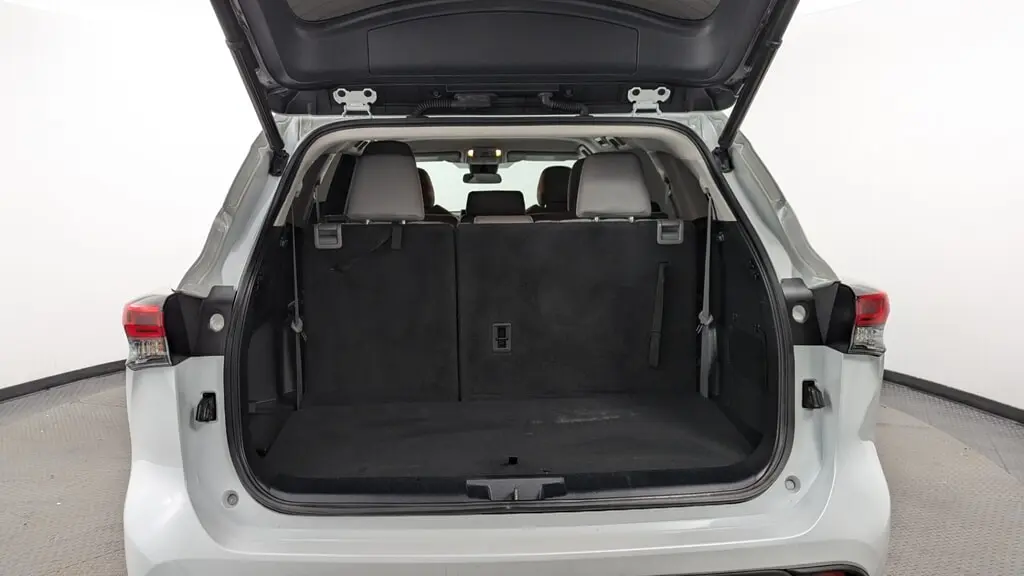 Florida Fine Cars - Used TOYOTA HIGHLANDER 2022 MIAMI LE