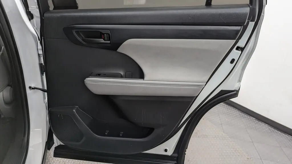 Florida Fine Cars - Used TOYOTA HIGHLANDER 2022 MIAMI LE