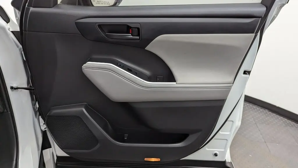 Florida Fine Cars - Used TOYOTA HIGHLANDER 2022 MIAMI LE