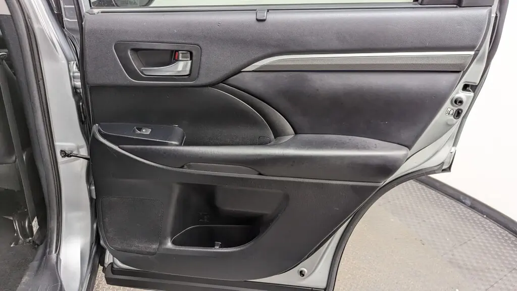 Florida Fine Cars - Used TOYOTA HIGHLANDER 2019 MIAMI SE