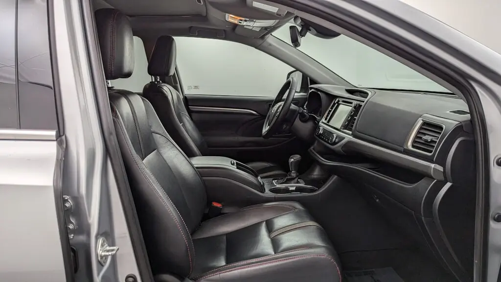 Florida Fine Cars - Used TOYOTA HIGHLANDER 2019 MIAMI SE