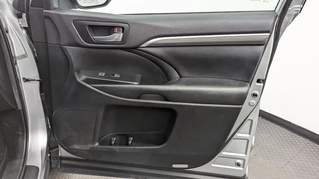 Florida Fine Cars - Used TOYOTA HIGHLANDER 2019 MIAMI SE