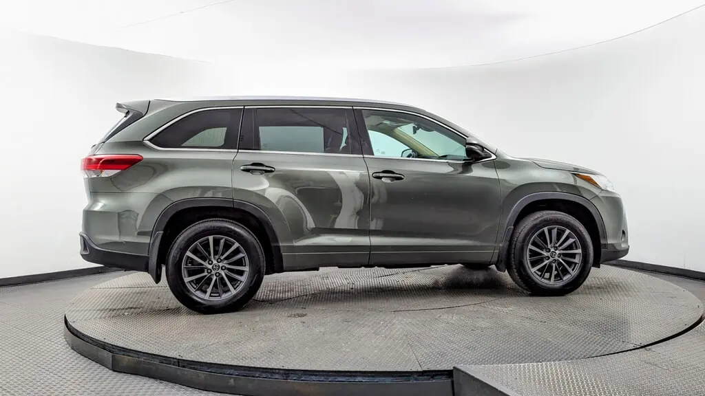 Florida Fine Cars - Used TOYOTA HIGHLANDER 2018 MIAMI XLE