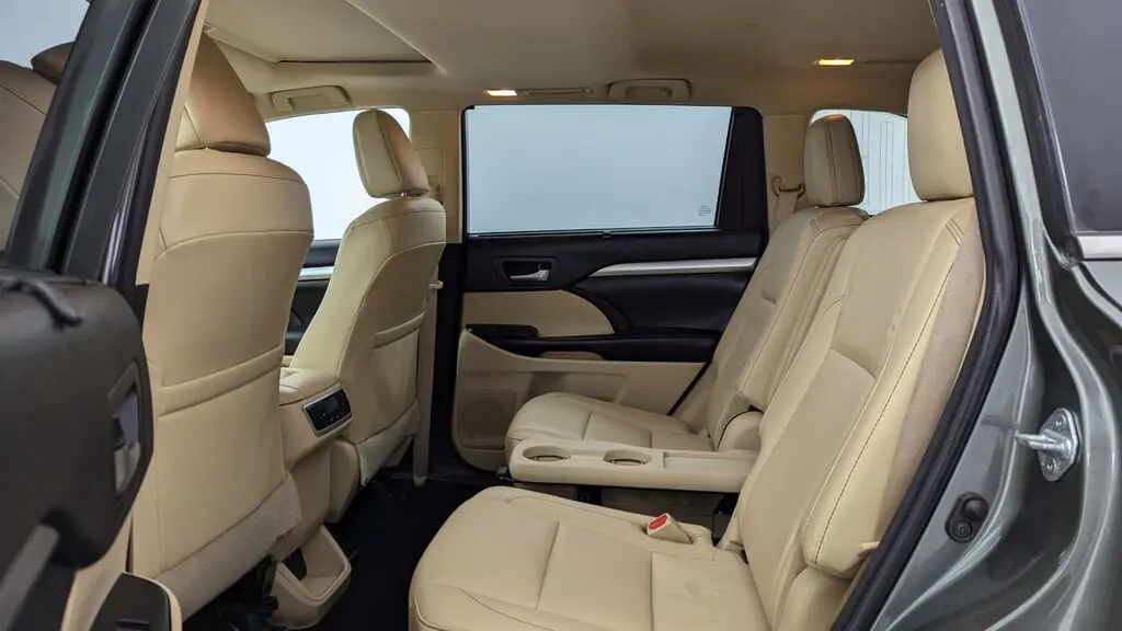 Florida Fine Cars - Used TOYOTA HIGHLANDER 2018 MIAMI XLE