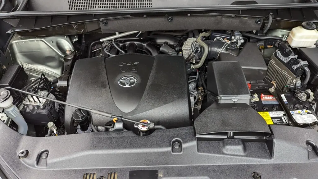 Florida Fine Cars - Used TOYOTA HIGHLANDER 2018 MIAMI XLE