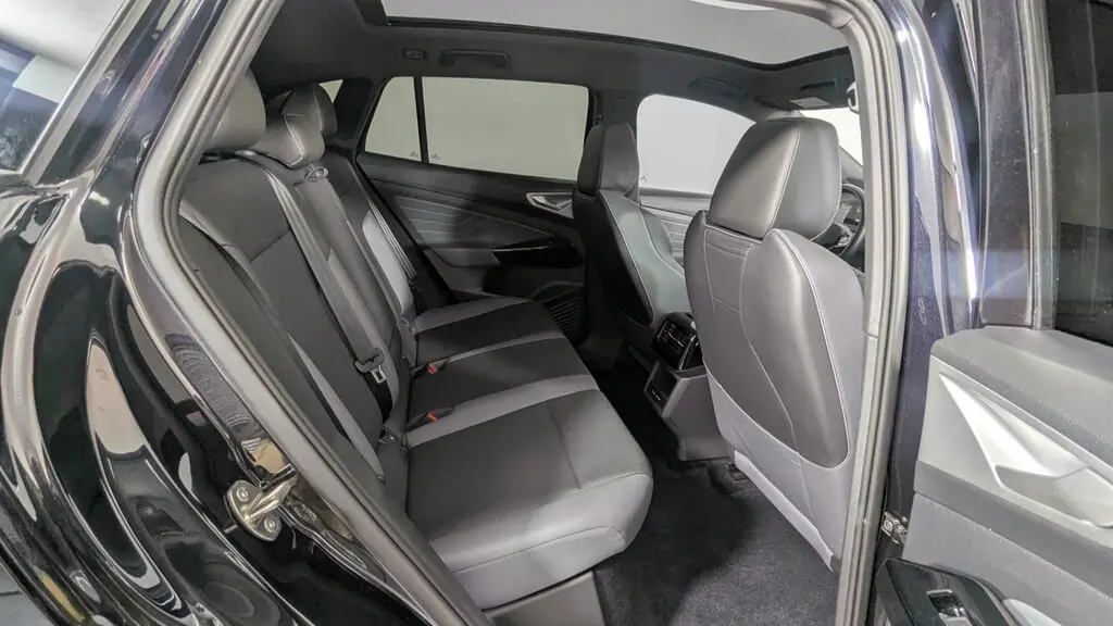2023 Volkswagen ID.4 Pro S photo 3