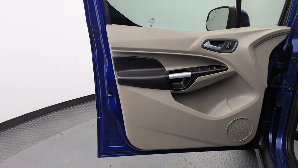 Florida Fine Cars - Used FORD TRANSIT CONNECT WAGON 2017 WEST PALM TITANIUM