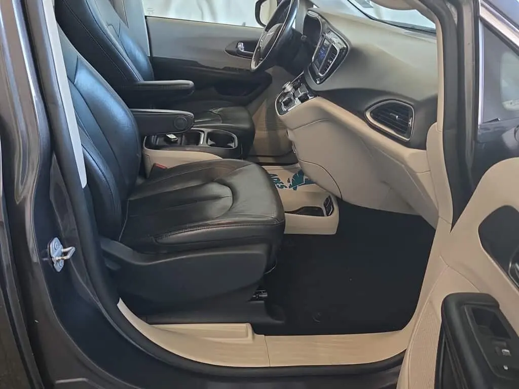 Florida Fine Cars - Used CHRYSLER PACIFICA 2020 ORLANDO TOURING L