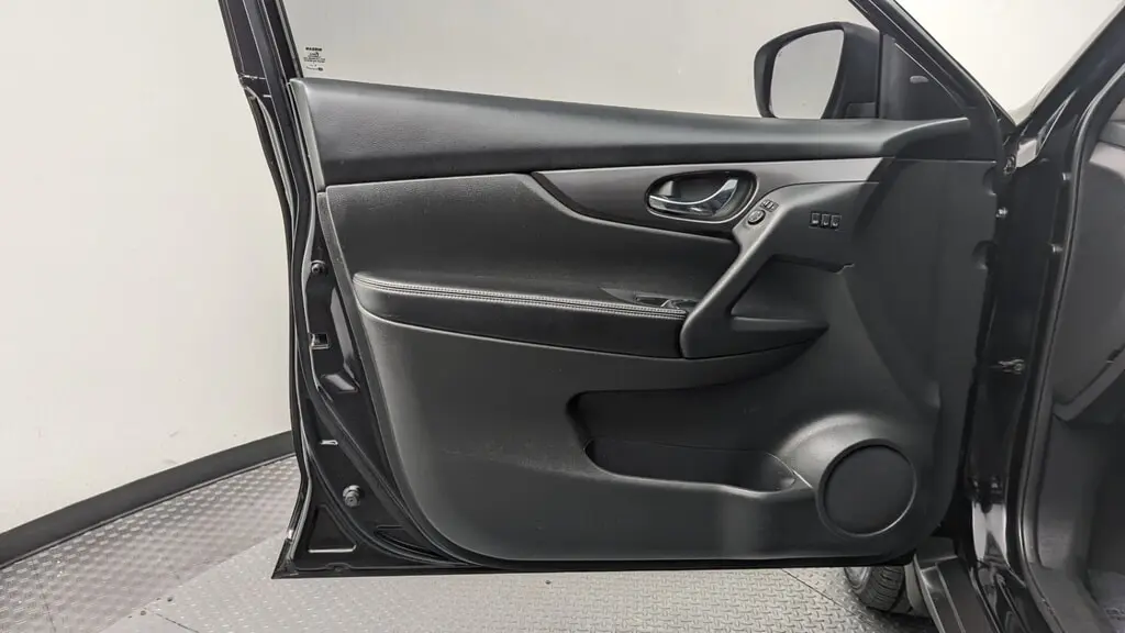 Florida Fine Cars - Used NISSAN ROGUE 2019 WEST PALM SV