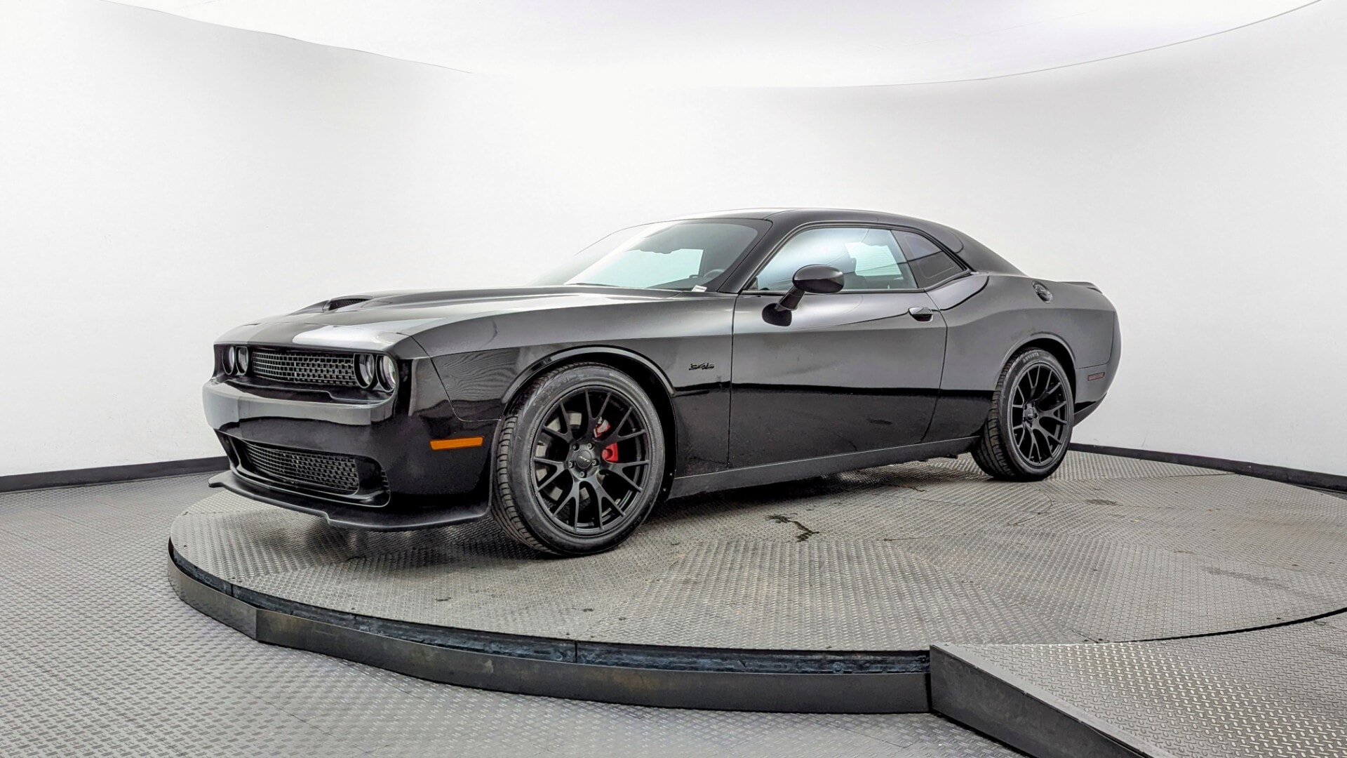 2023 Dodge Challenger R/T's photo