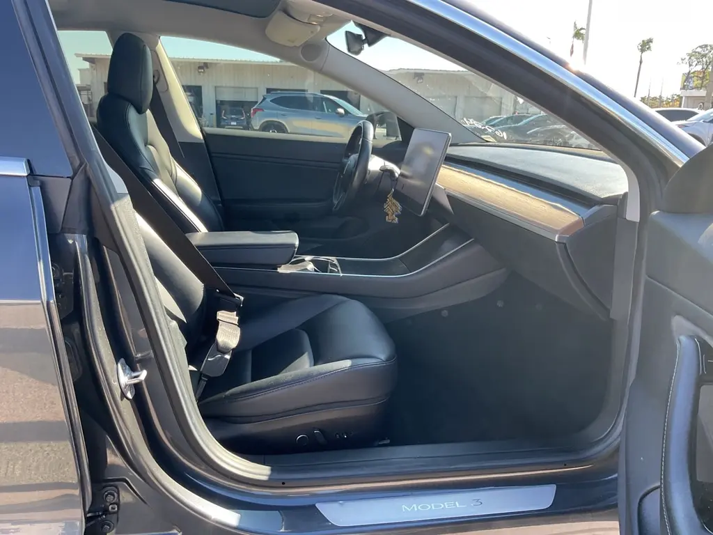 Florida Fine Cars - Used TESLA MODEL 3 2018 ORLANDO LONG RANGE BATTERY