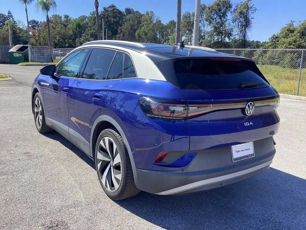 2022 Volkswagen ID.4 Pro S photo 3