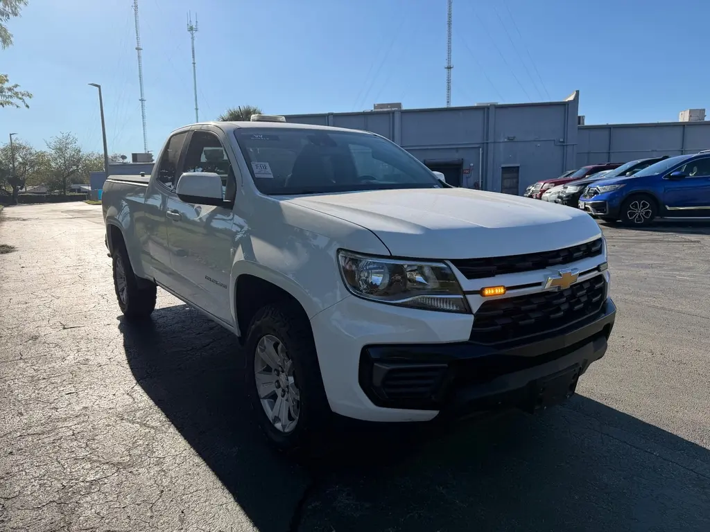 2022 Chevrolet Colorado LT photo 4