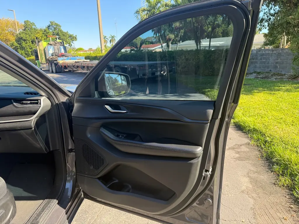 Florida Fine Cars - Used JEEP GRAND CHEROKEE L 2023 MIAMI LAREDO