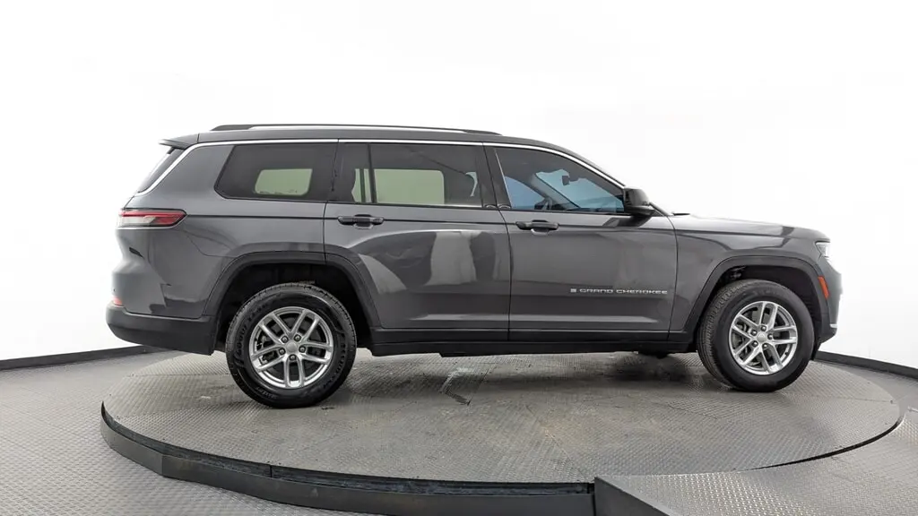 Florida Fine Cars - Used JEEP GRAND CHEROKEE L 2023 MARGATE LAREDO