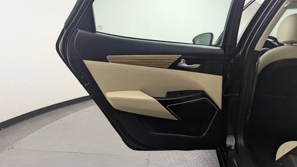 Florida Fine Cars - Used KIA CADENZA 2017 WEST PALM PREMIUM