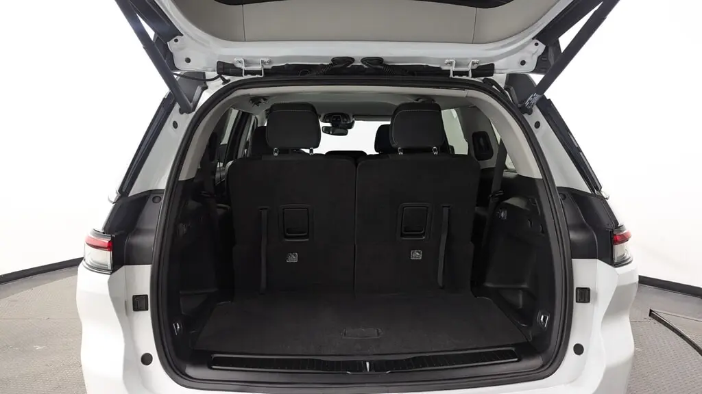 Florida Fine Cars - Used JEEP GRAND CHEROKEE L 2023 MARGATE LAREDO