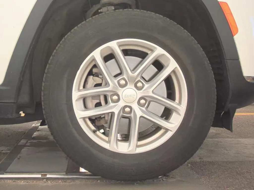 Florida Fine Cars - Used JEEP GRAND CHEROKEE L 2023 MARGATE LAREDO