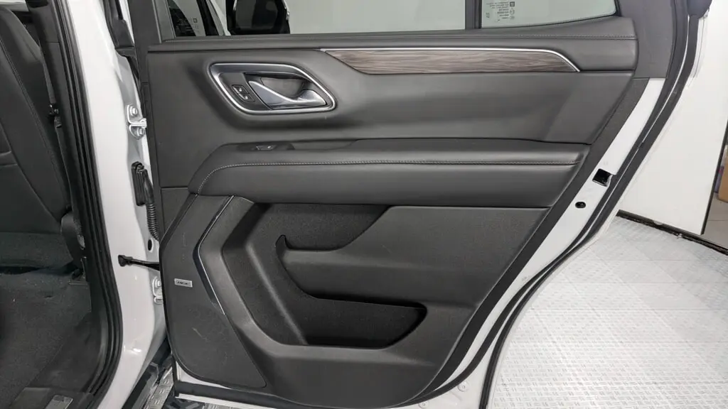 2021 Chevrolet Tahoe Z71 photo 3