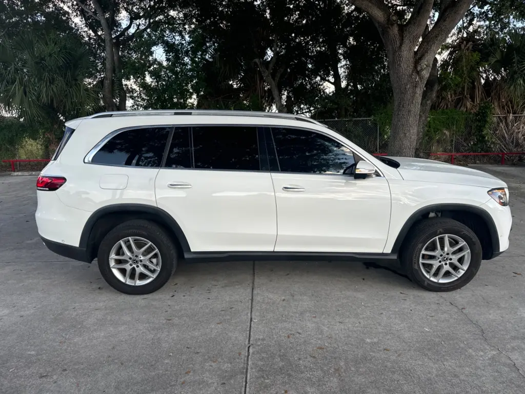 2020 Mercedes Benz GLS 450 photo 4