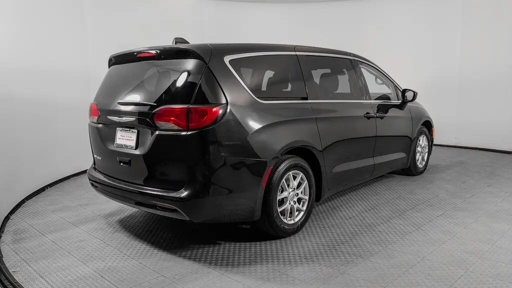 Florida Fine Cars - Used CHRYSLER VOYAGER 2023 ORLANDO LX