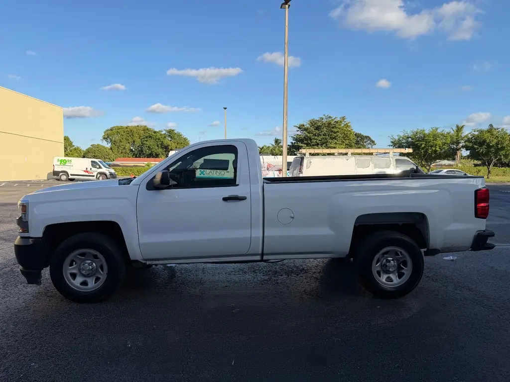 2018 Chevrolet Silverado 1500 Work Truck photo 2