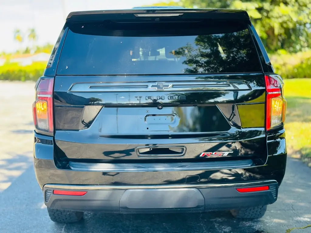2021 Chevrolet Tahoe RST photo 4