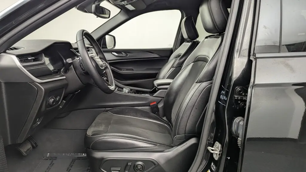 Florida Fine Cars - Used JEEP GRAND CHEROKEE L 2023 WEST PALM ALTITUDE