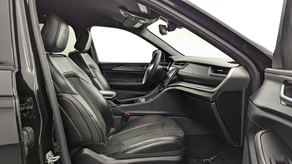 Florida Fine Cars - Used JEEP GRAND CHEROKEE L 2023 WEST PALM ALTITUDE