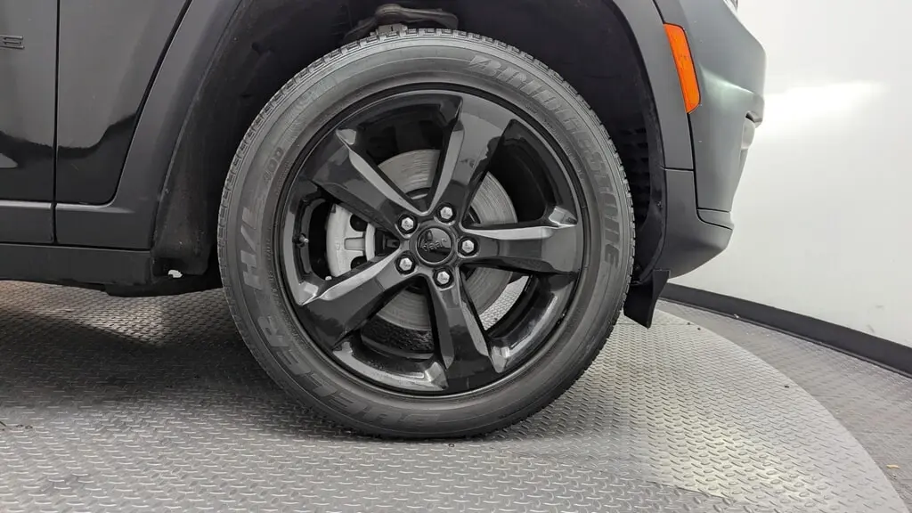 Florida Fine Cars - Used JEEP GRAND CHEROKEE L 2023 WEST PALM ALTITUDE