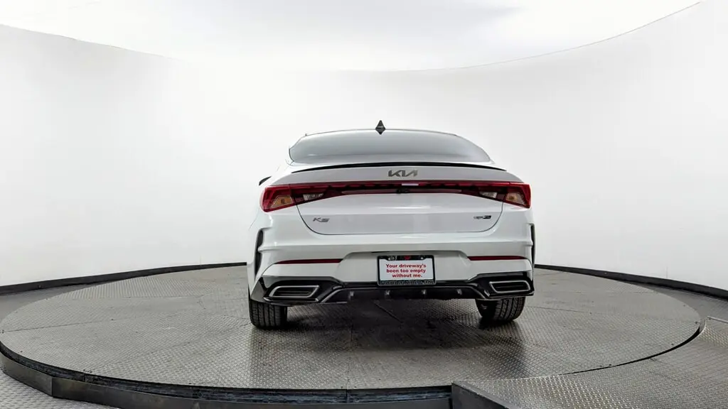 2022 Kia K5 GT-Line photo 4