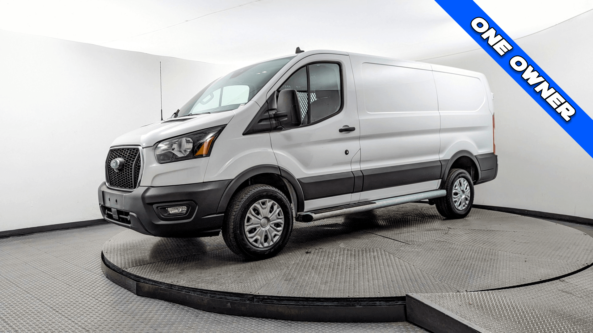 2024 Ford Transit Van Base's photo