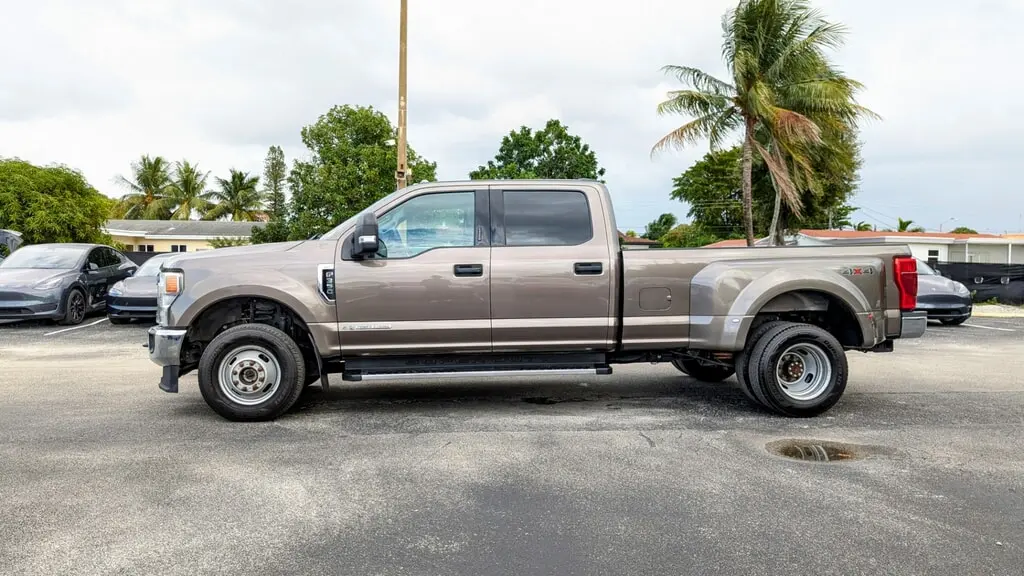 Florida Fine Cars - Used FORD SUPER DUTY F-350 DRW 2022 MIAMI XLT