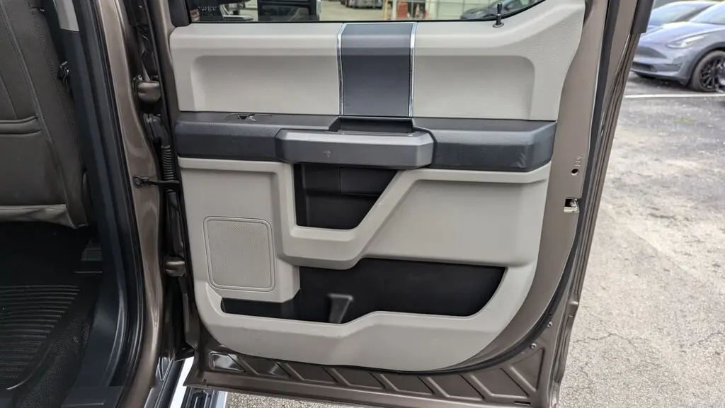 Florida Fine Cars - Used FORD SUPER DUTY F-350 DRW 2022 MIAMI XLT