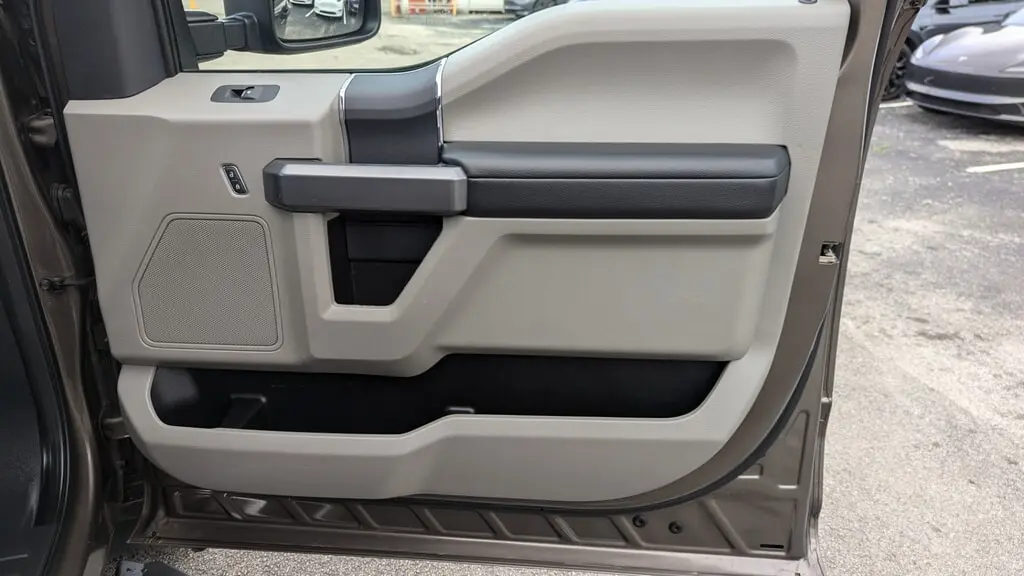 Florida Fine Cars - Used FORD SUPER DUTY F-350 DRW 2022 MIAMI XLT