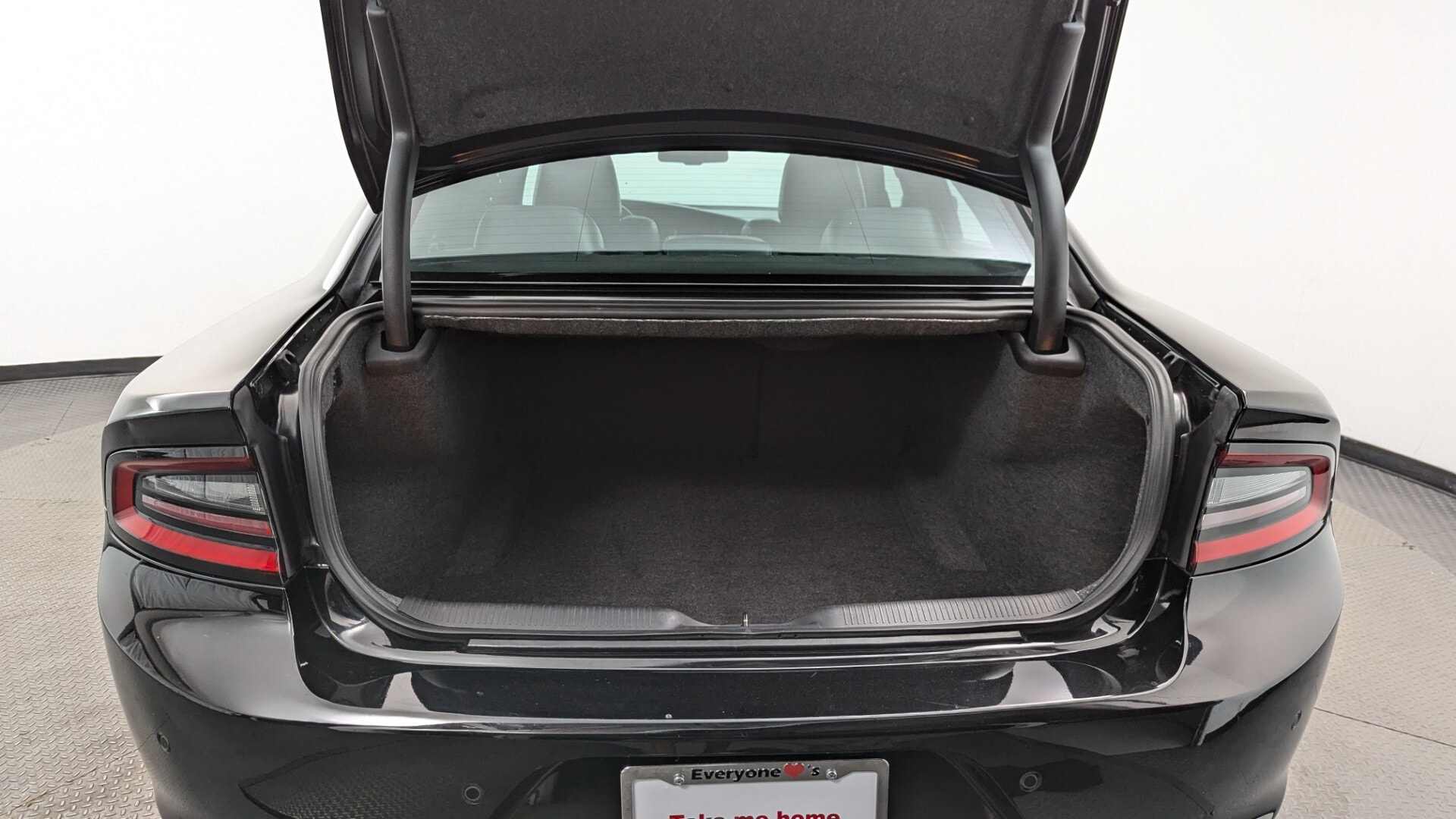 used vehicle - SEDAN DODGE CHARGER 2022