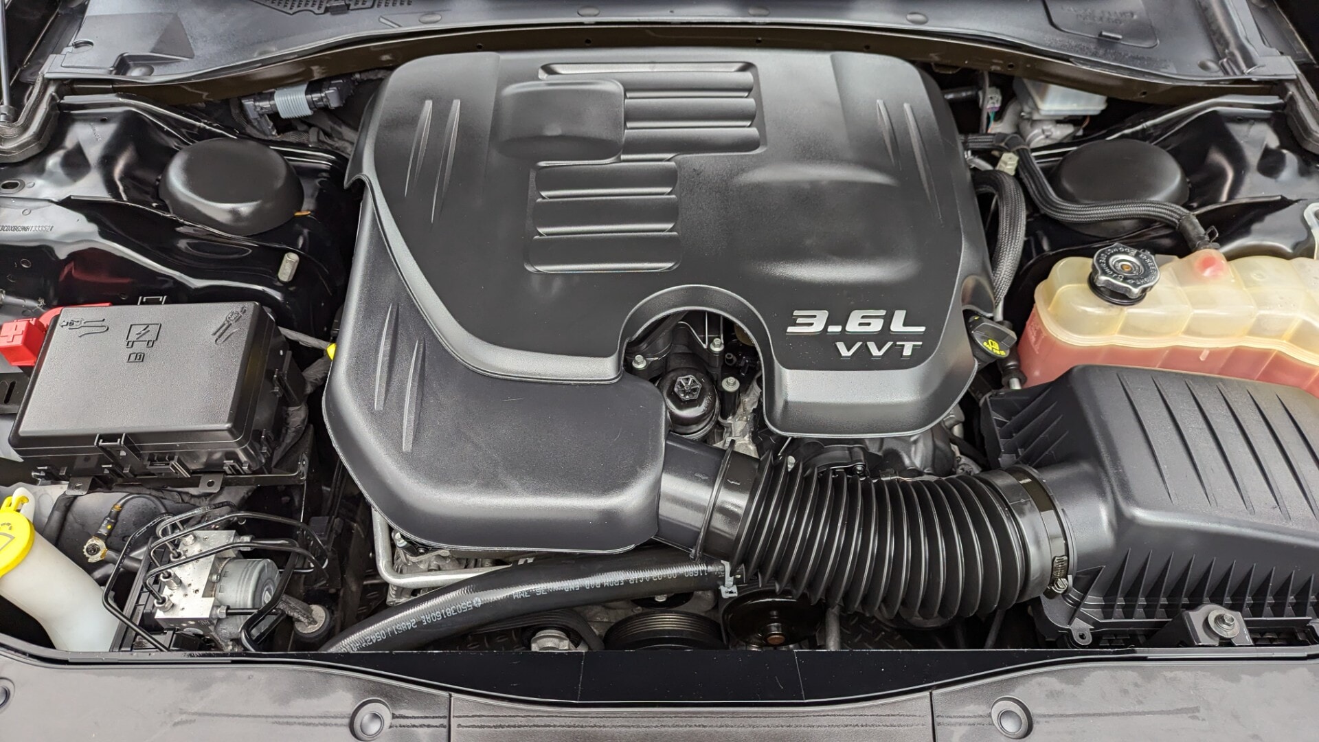 used vehicle - SEDAN DODGE CHARGER 2022
