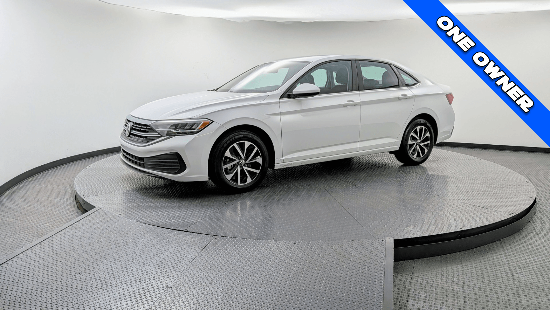 2024 Volkswagen Jetta S's photo