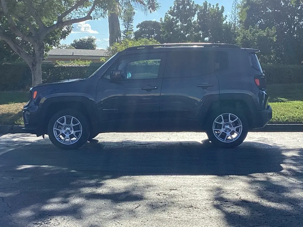 Florida Fine Cars - Used JEEP RENEGADE 2022 MIAMI LATITUDE