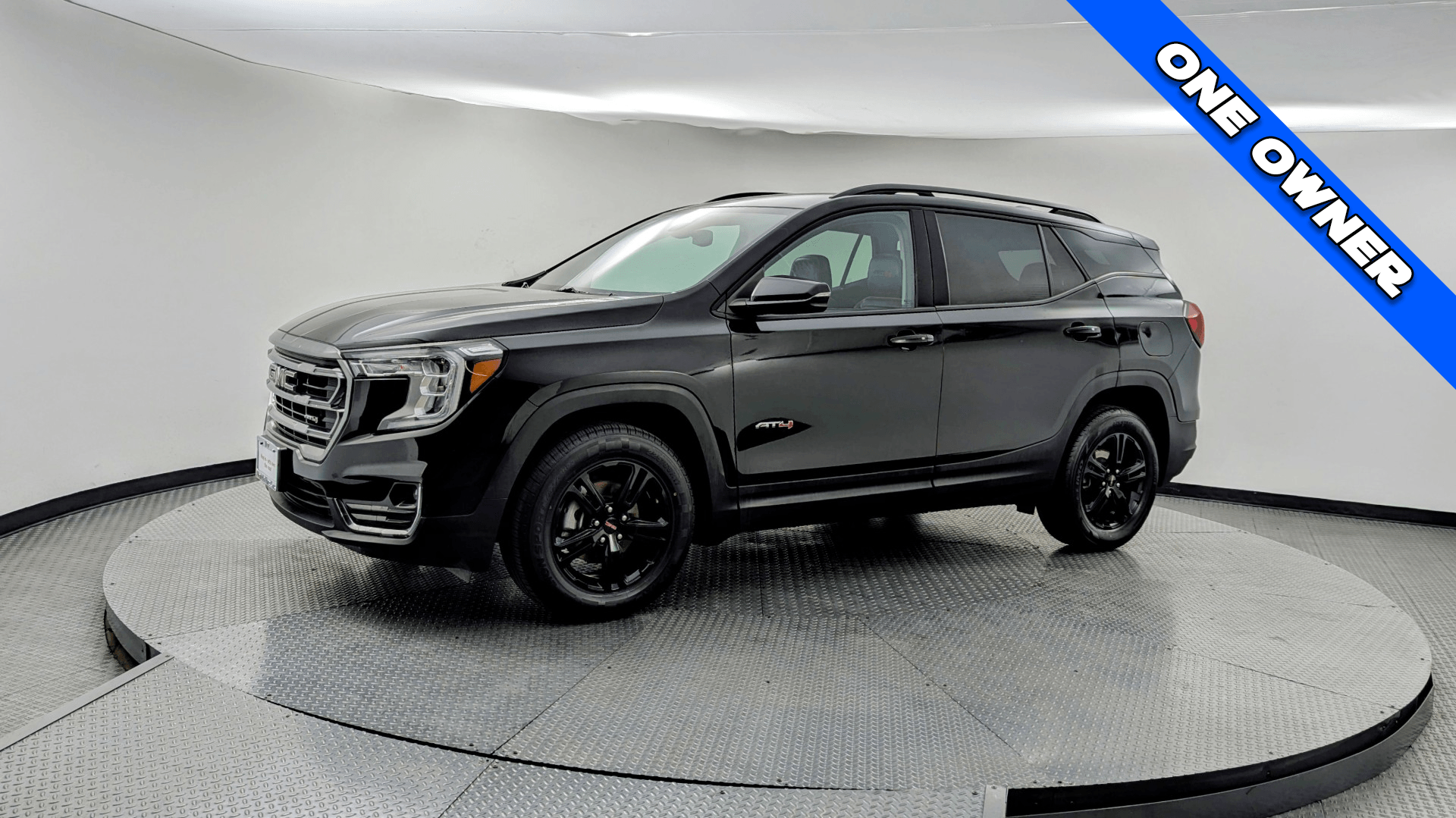 2023 GMC Terrain AT4's photo