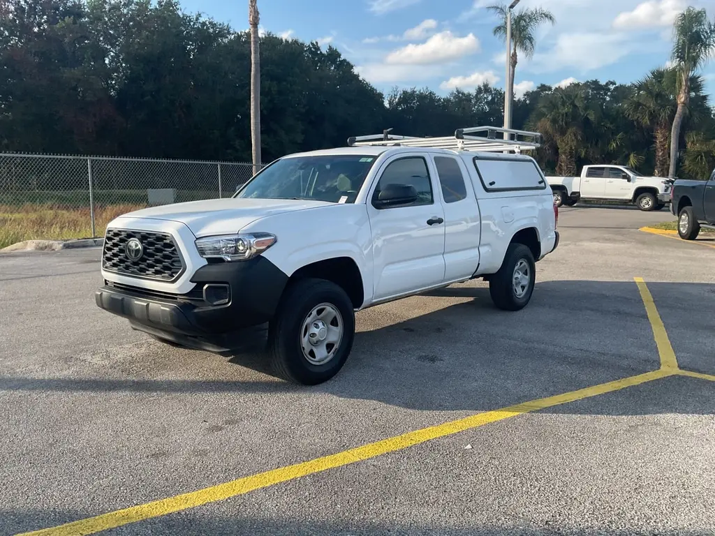 2021 Toyota Tacoma SR photo 3